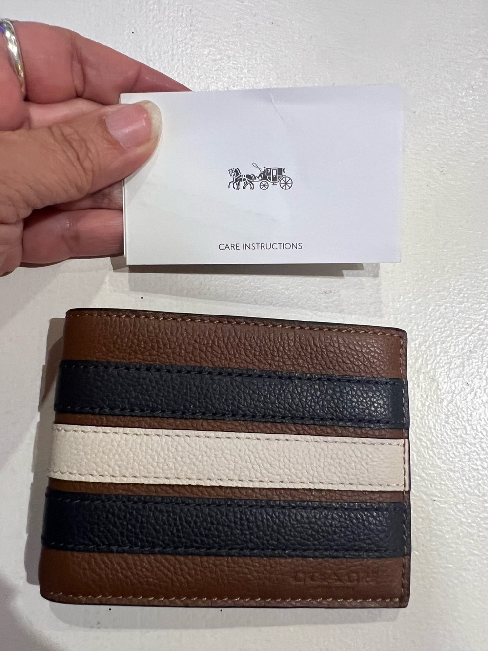 Coach's Men SLIM BILL VAR F26171 Saddle/Midnight Nvy/Chalk 231904JAX